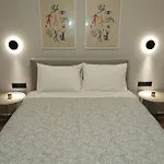 Simple, Calm And Luxurious