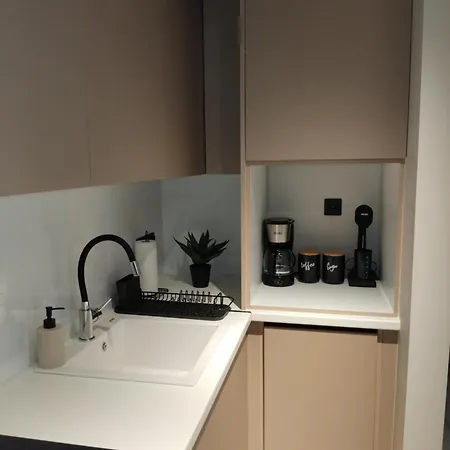 Simple, Calm And Luxurious *