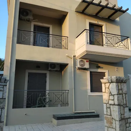 Simple, Calm And Luxurious