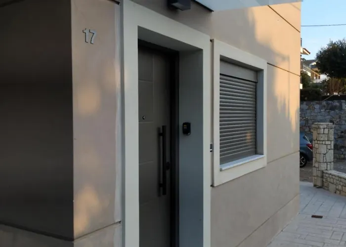 Simple, Calm And Luxurious